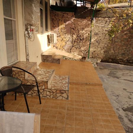 Kacharava Apartments Тбилиси Екстериор снимка