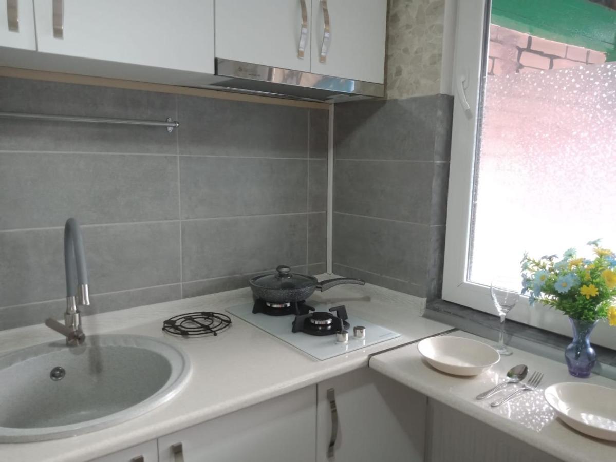 Kacharava Apartments Тбилиси Екстериор снимка