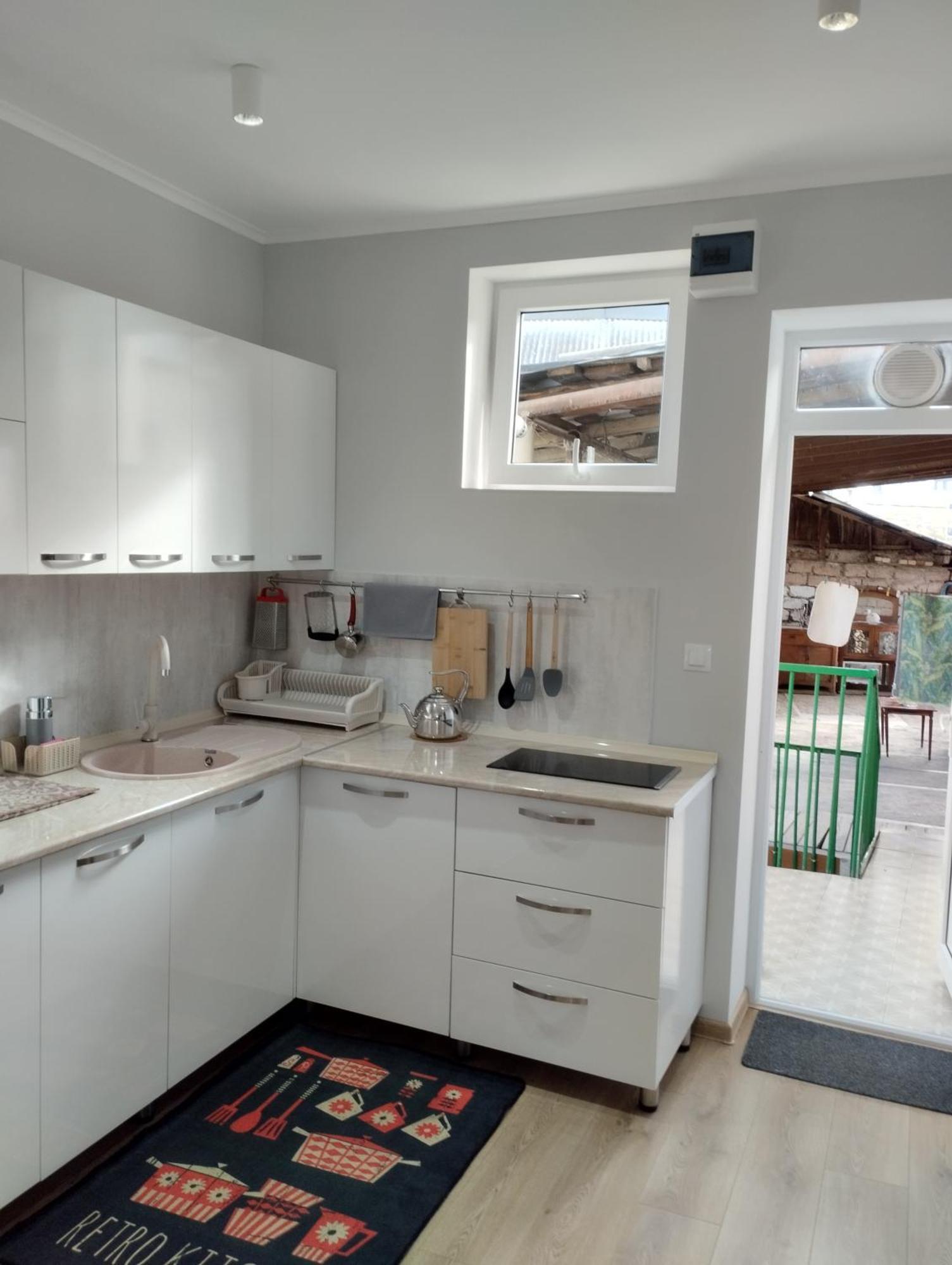 Kacharava Apartments Тбилиси Стая снимка