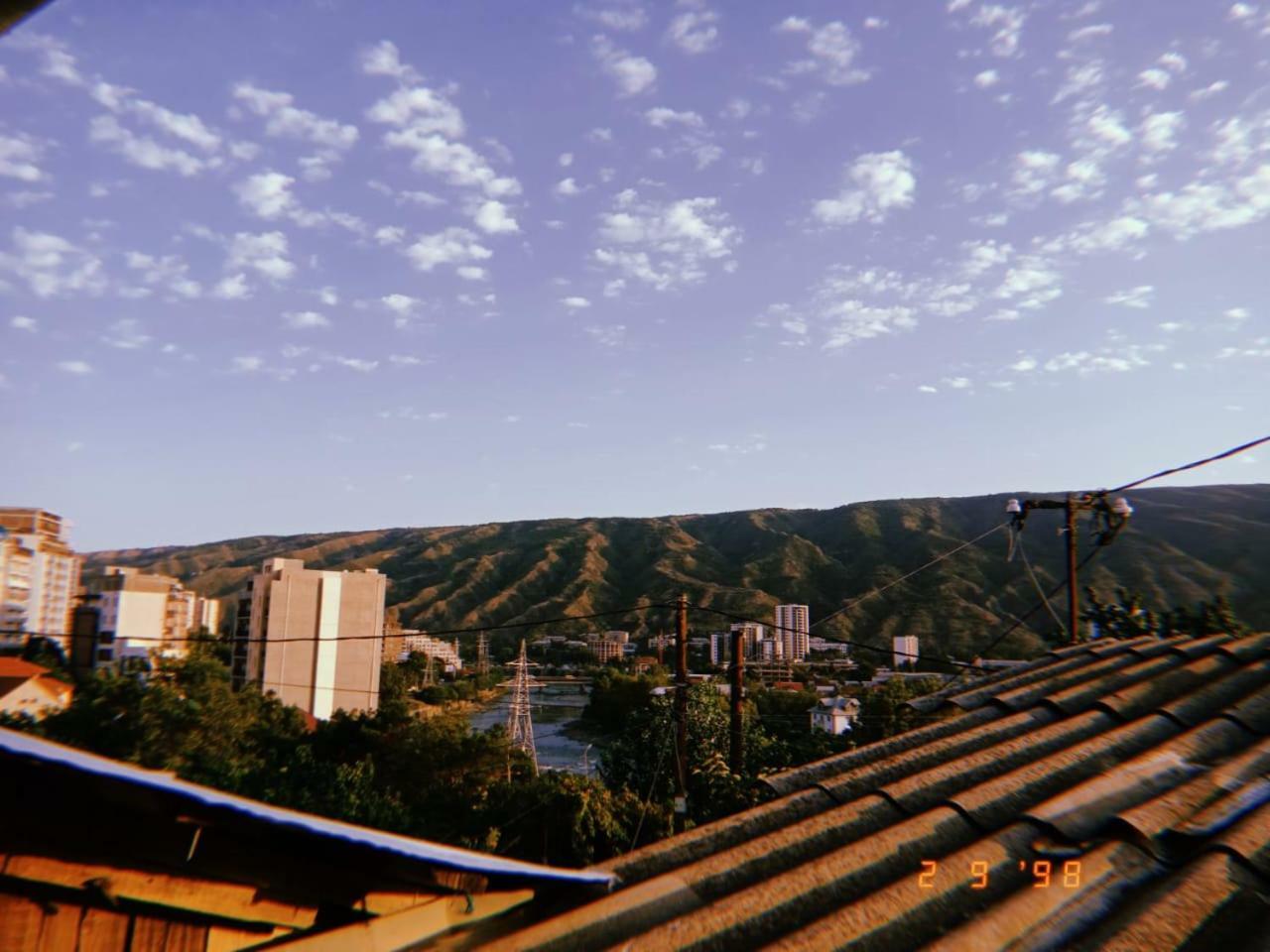 Kacharava Apartments Тбилиси Екстериор снимка